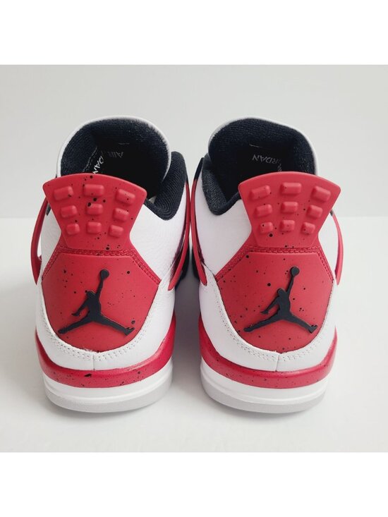 Athletic_Shoes